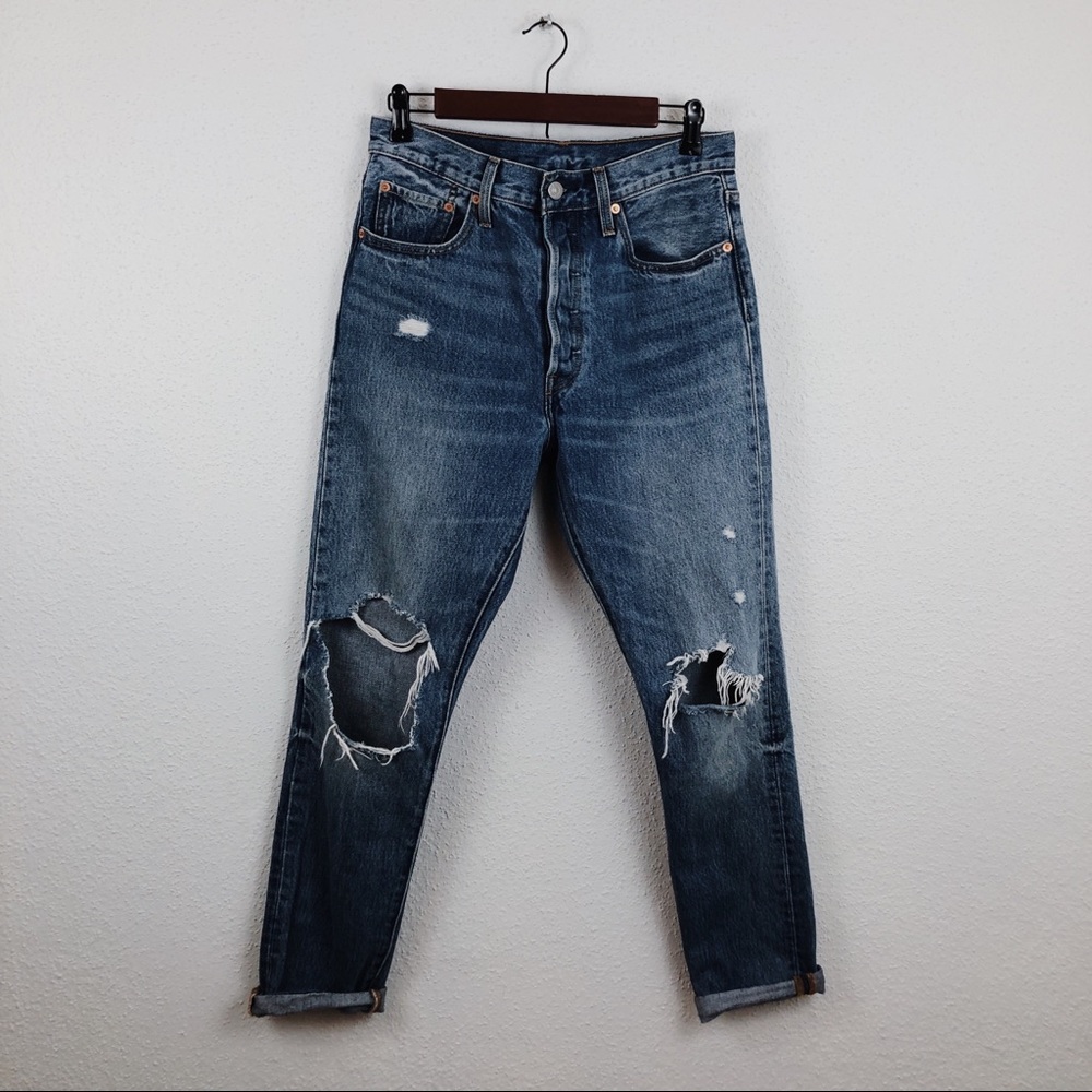 //LEVIS// 501 Distressed High Waisted Jeans